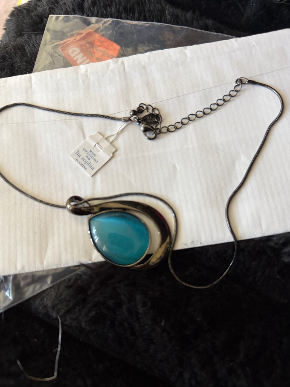 Blue Teardrop Pendant Necklace - sophia